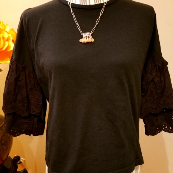 Mustard Seed Black 100% Cotton Eyelet Puffy Layered Sleeve Crop Top - Picture 9 of 10